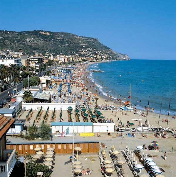 Milanomare Leilighet Pietra Ligure Eksteriør bilde